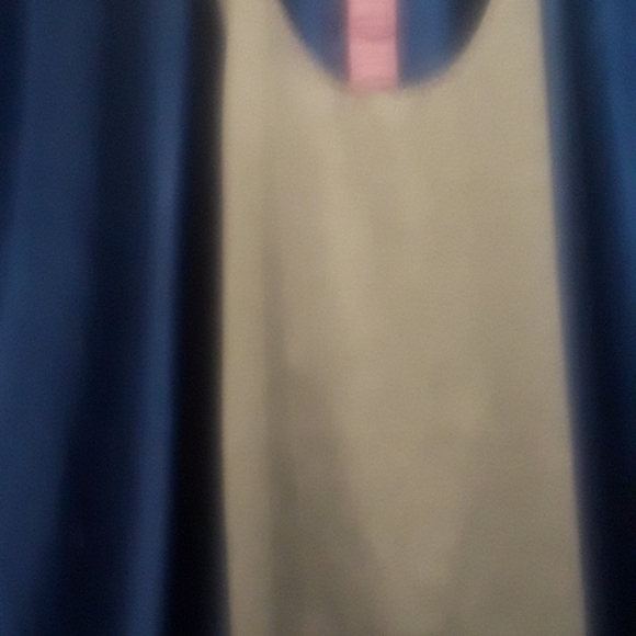 Avia. Sports long  tee - Picture 1 of 5